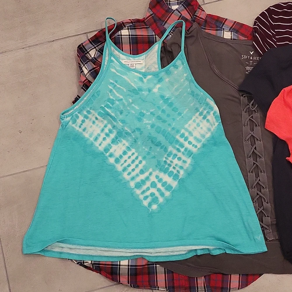 Bundle of American Eagle teen-girl clothes - Picture 6 of 12